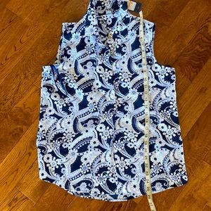 Tommy Hilfiger new shirt half buttons S